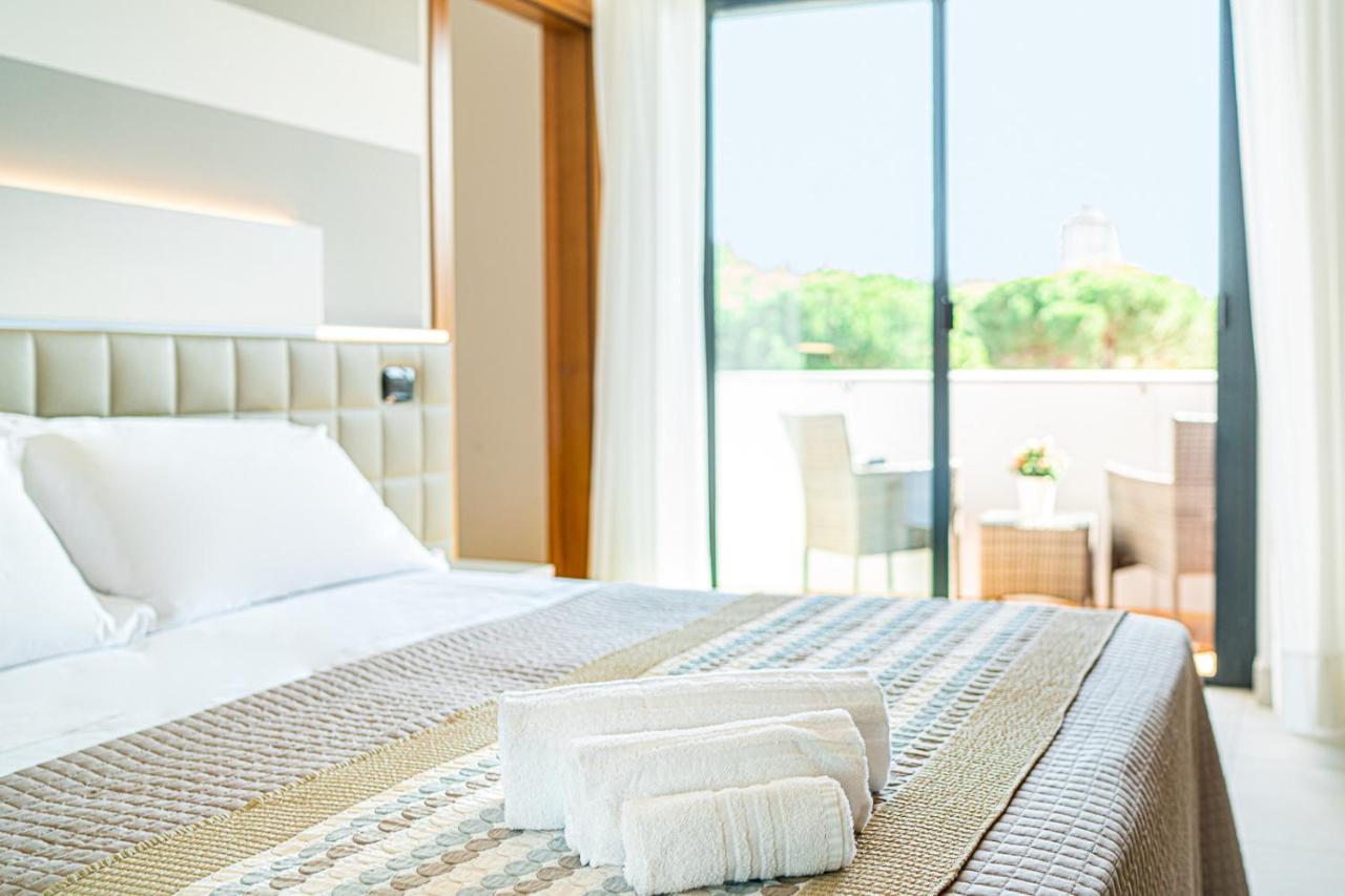 Hotel Helvetia Линьяно-Саббьядоро Экстерьер фото