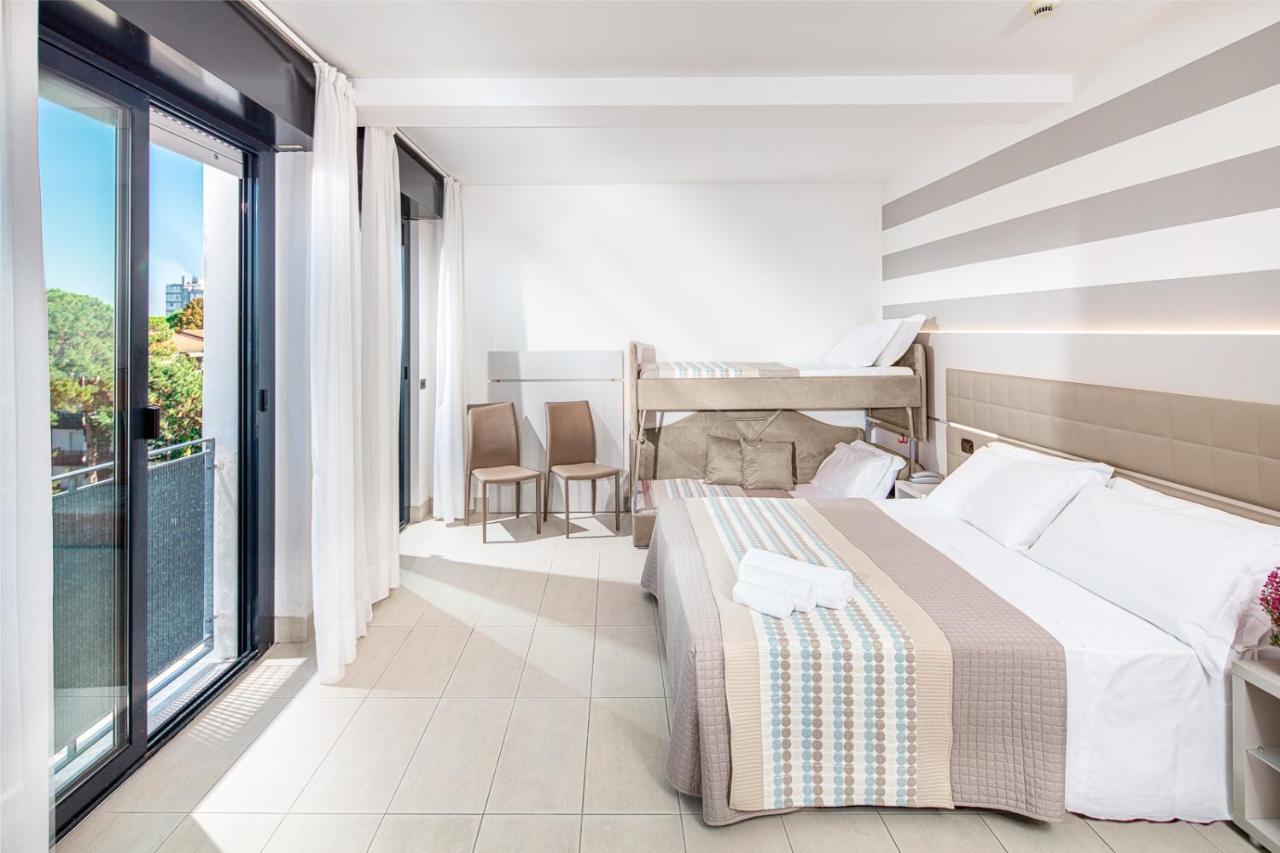 Hotel Helvetia Линьяно-Саббьядоро Экстерьер фото