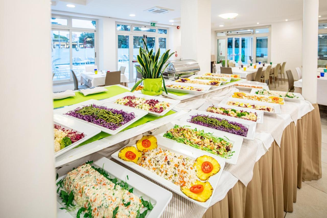 Hotel Helvetia Линьяно-Саббьядоро Экстерьер фото